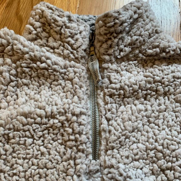 J America Sherpa fleece oatmeal size medium - Picture 4 of 7